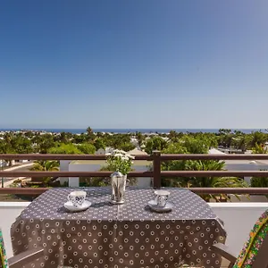 Apartment Casa Loro Azul Terraza Piscina Y Vistas Al Mar, Costa Teguise